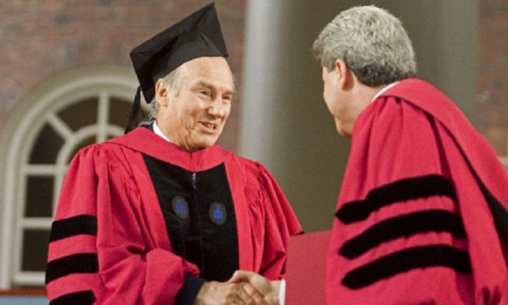 His Highness the Aga Khan receives an Honorary Doctor of Laws degree from Harvard University at commencement ceremonies June 5, 2008, in Cambridge, Massachusetts. Photo: AKDN.