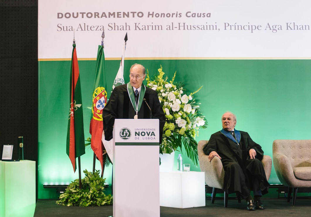 His Highness the Aga Khan delivers his acceptance remarks upon receiving an Honorary Doctorate from Universidade NOVA de Lisboa as Dr. Francisco Pinto Balsemão, Patron of the Doctorate looks on. | AKDN/Antonio Pedrosa