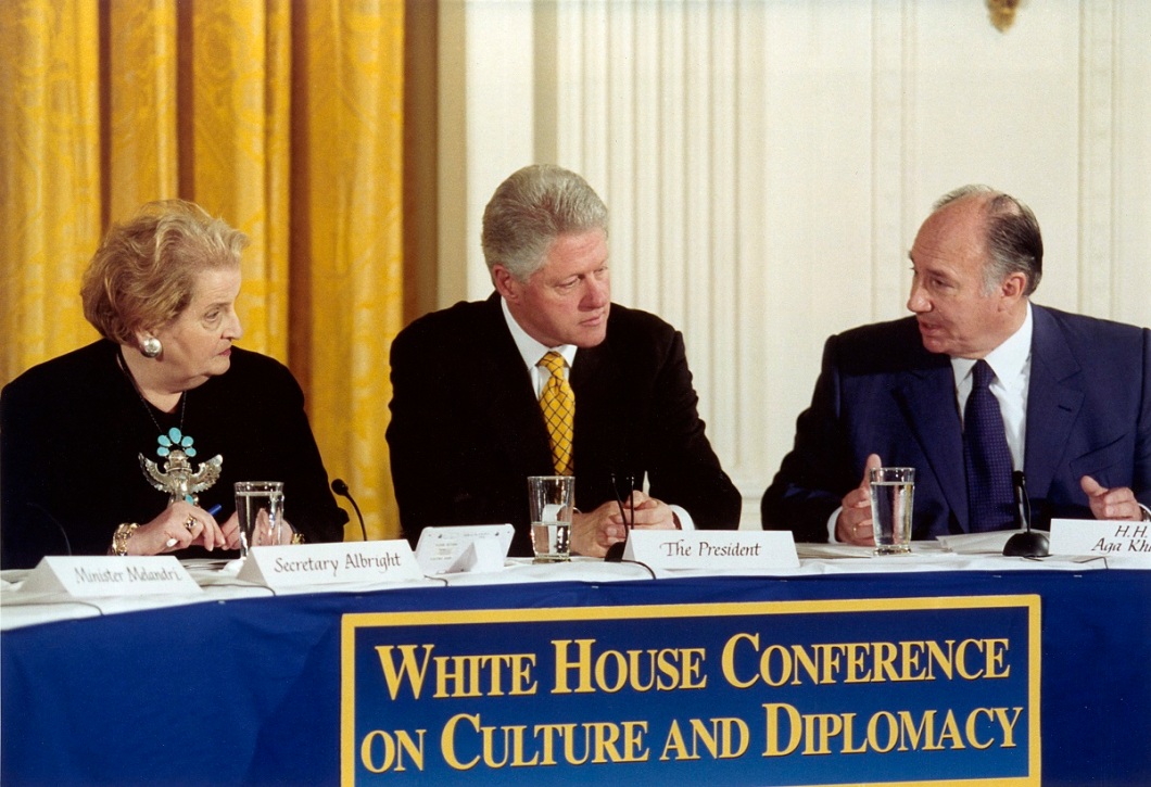 Aga Khan at White House Conference on Culture and Diplomacy 2000-11-USA-24443-s