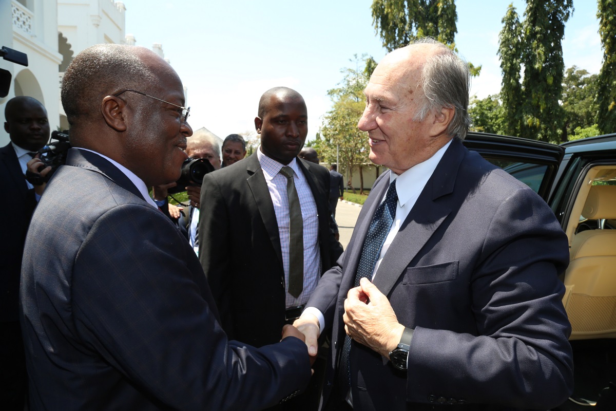 Highness the Aga Khan, was in Tanzania at the invitation of His Excellency President of the United Republic of Tanzania Dr. John P. Magufuli