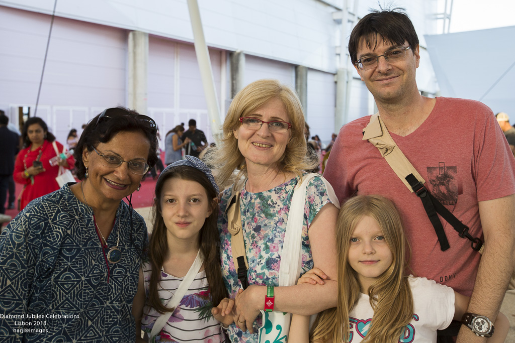 4V9A3528-2_Muslim Harji Syrian Ismaili visitors