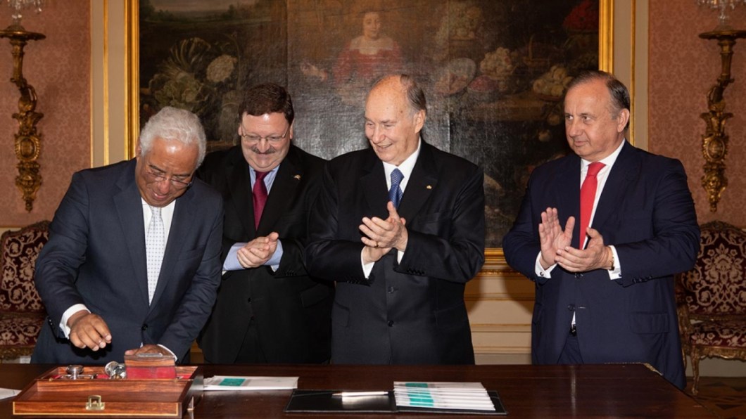 nazim_lokhandwala_Aga Khan Diamond Jubilee Postage Stamp mhi_pm_lunch_july_9-5424