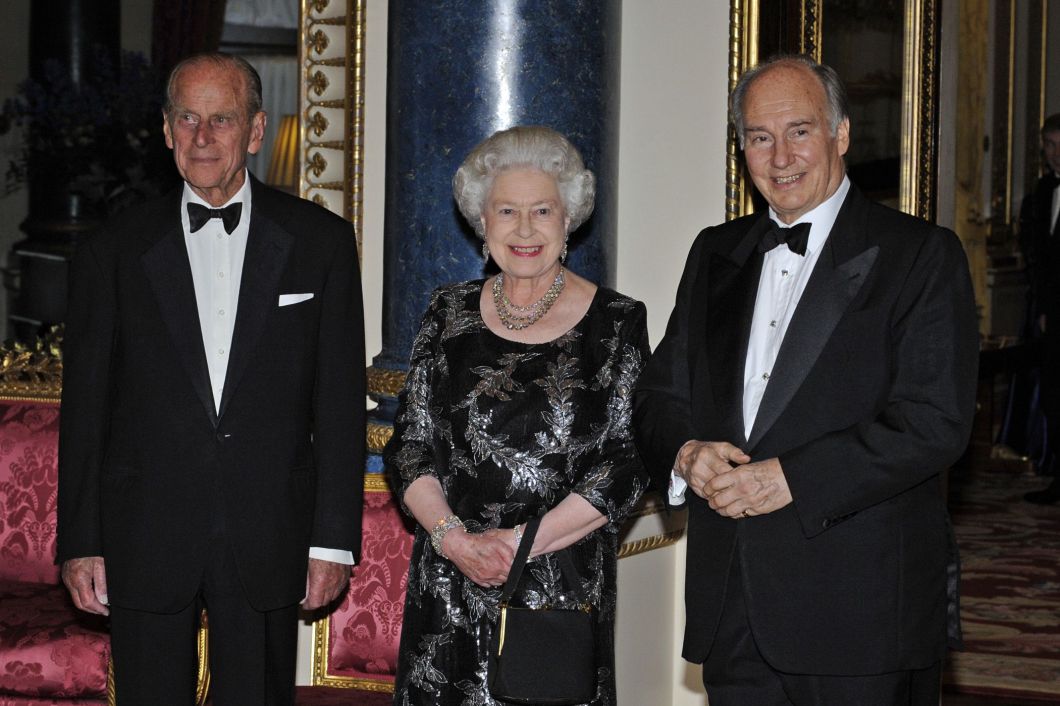 aga-khan-iv-at-buckinghma-palace_with Queen and Prrince Philip_Golden Jubilee