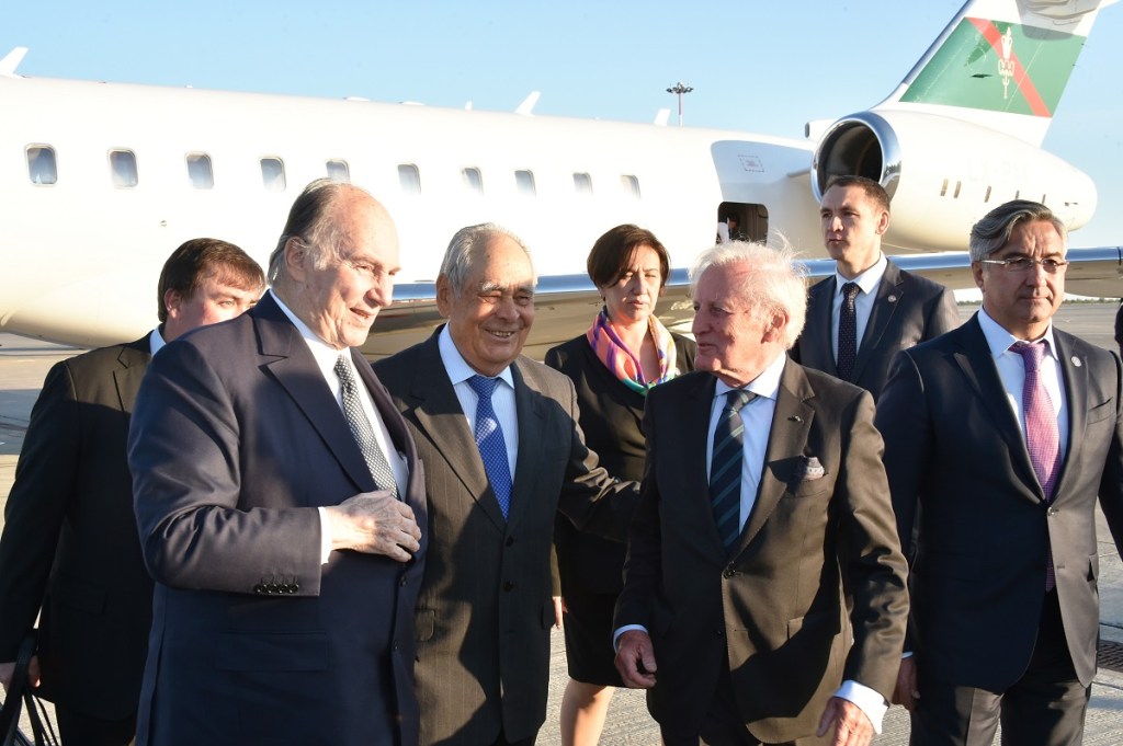Aga Khan arrives in Kzan