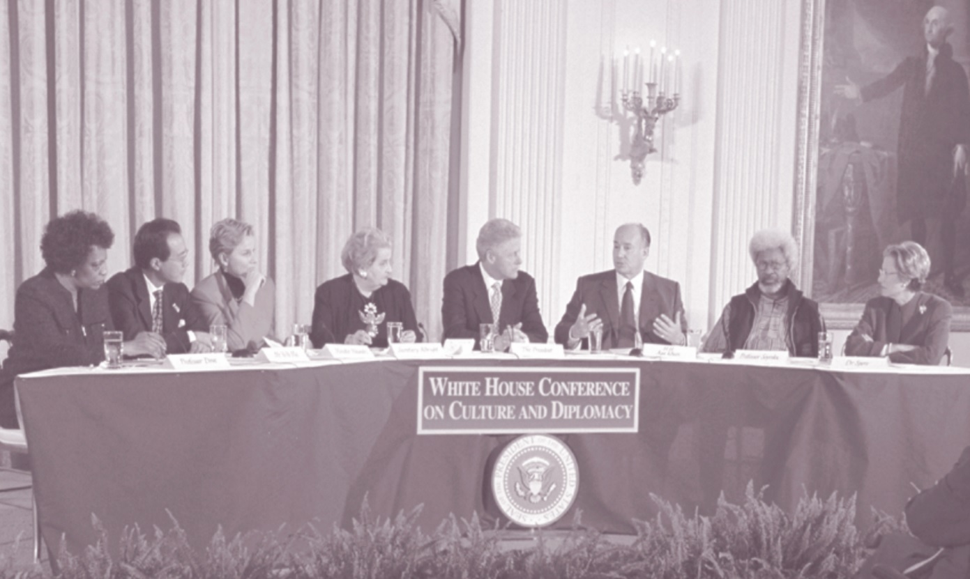 White House Conference on Culture and Diplomacy. Participants President Clinton, His Highness the Aga Khan and others; Simerg and Barakah