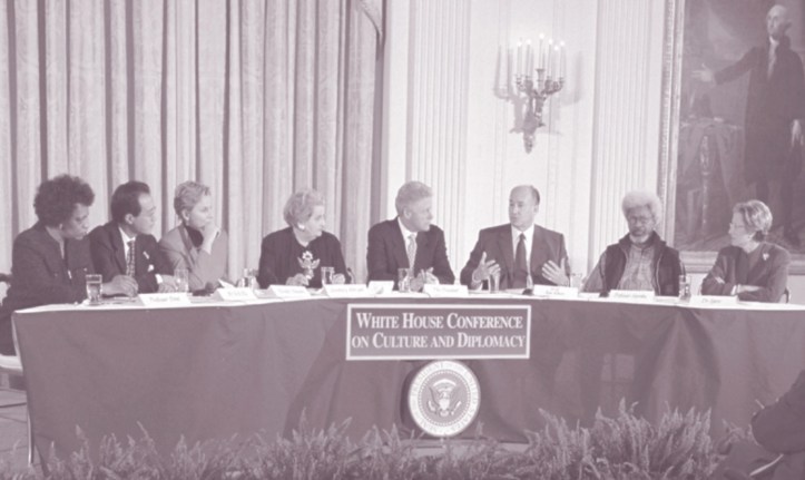 White House Conference on Culture and Diplomacy. Participants President Clinton, His Highness the Aga Khan and others; Simerg and Barakah