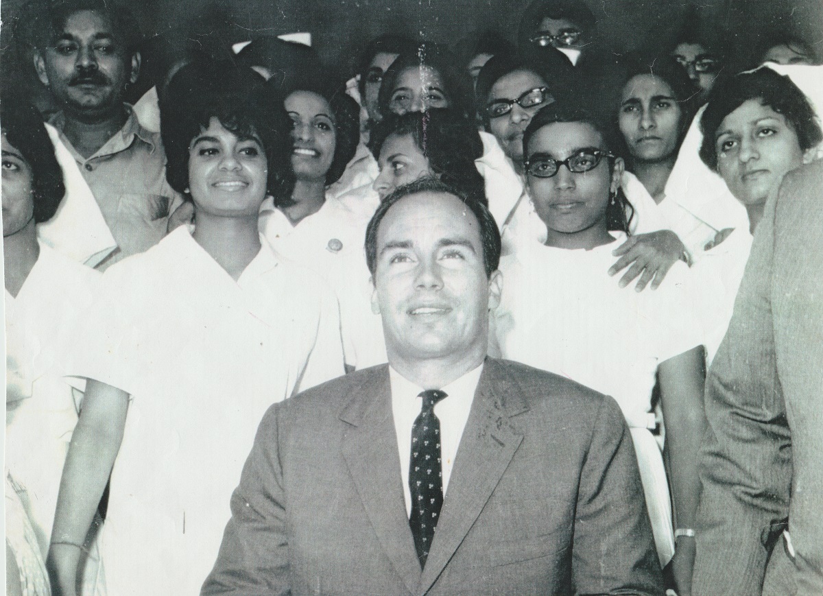 Aga Khan with Aga Khan Hospital Nurses Dar es Salaam 1966 Simerg and Barakah
