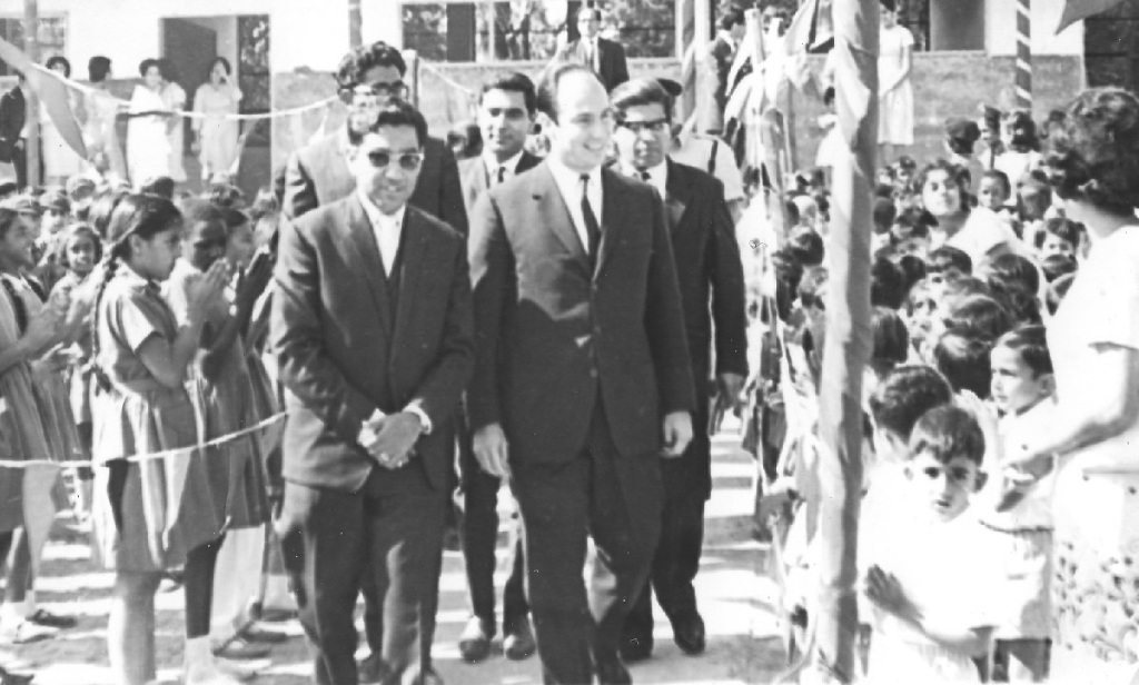 Aga Khan in Arusha, Tanzania, in 1966 Barakah photo, www.barakah.com