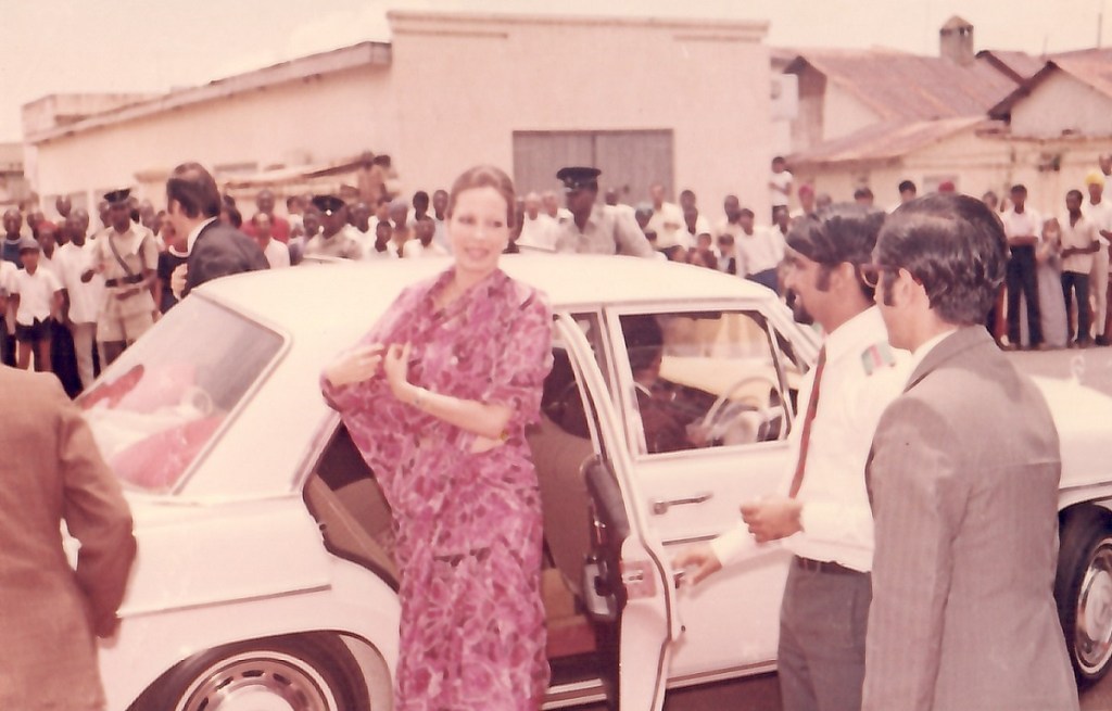 Aga Khan, Mawlana Hazar Imam, Begum Salimah in Jinja, Uganda, 1972. Simerg and Barakah Photo