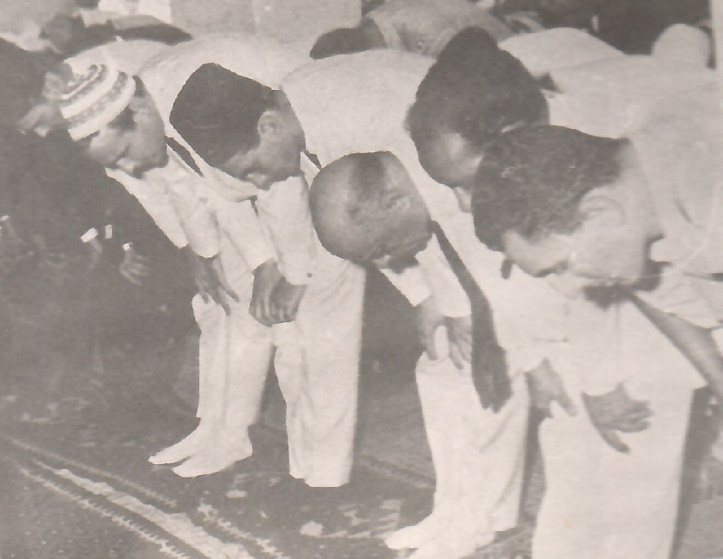 Aga Khan visits to South Africa, East Africa and Aga Khan III burial in Aswan, Egypt, and ceremonial installation of Aga Khan IV.  Barakah and Simerg photos from Zul Khoja Collection.