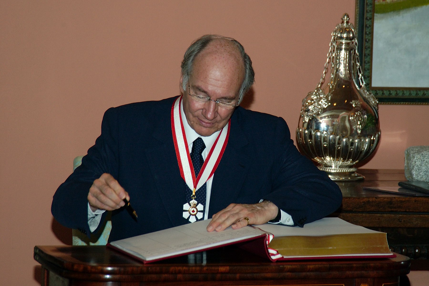 Order of Canada decoration to His Highness the Aga Khan Barakah and Simerg