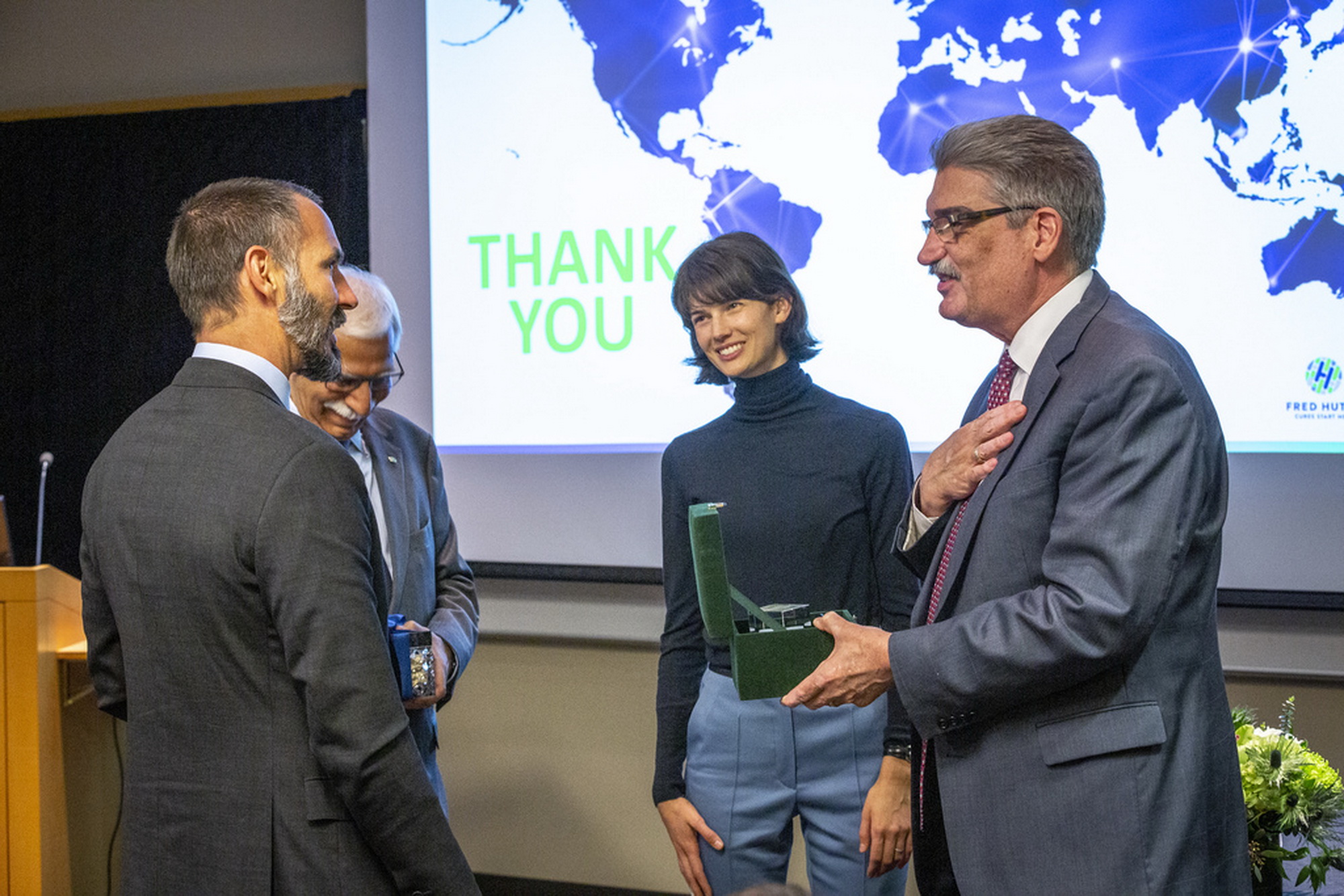Dr. Gary Gilliland exchanges gifts with Prince Rahim Aga Khan  barakah.com tribute to prince rahim aga khan