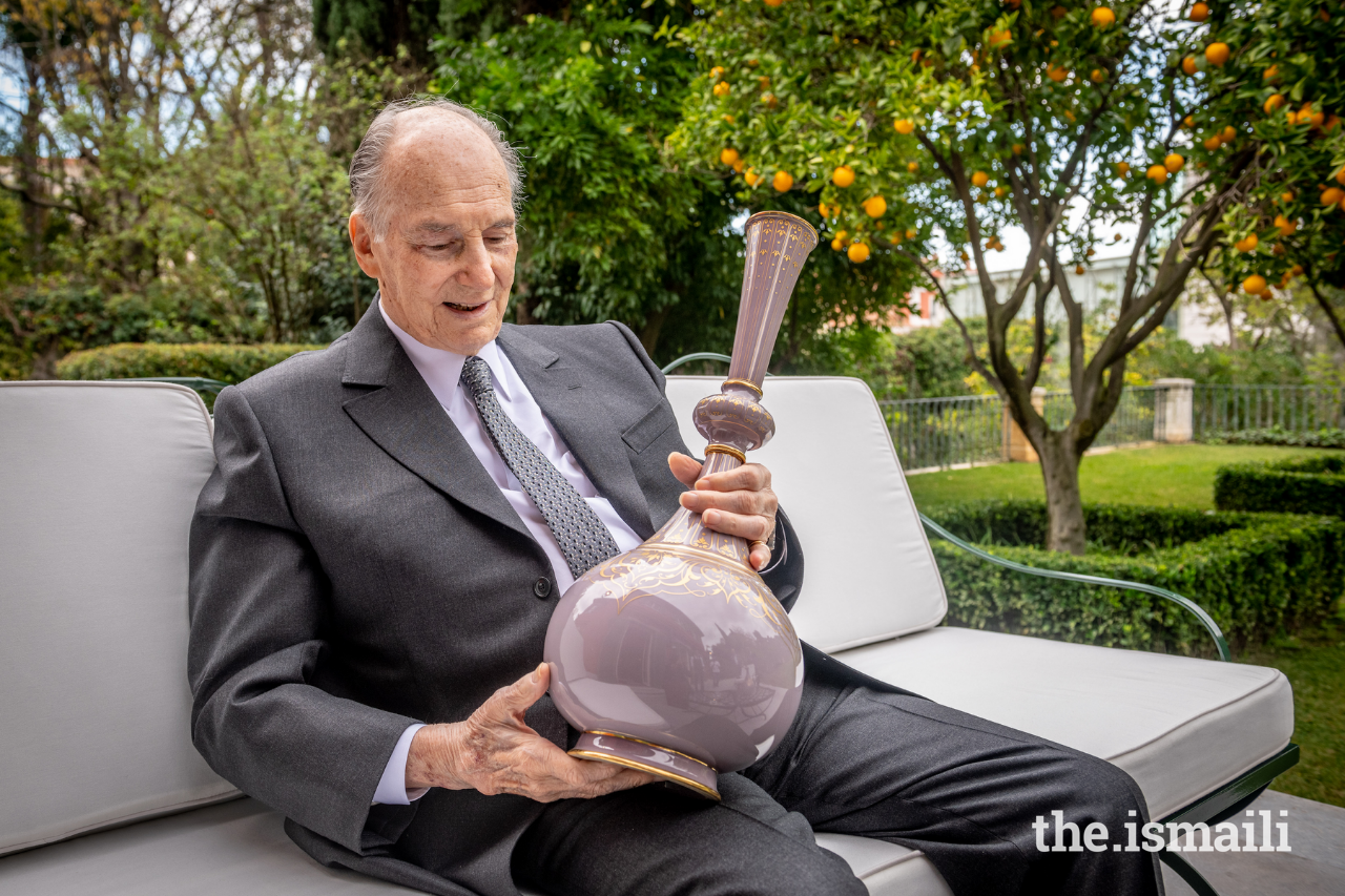 Aga Khan holding 85th birthday gift presented to him on December 13, 2021.