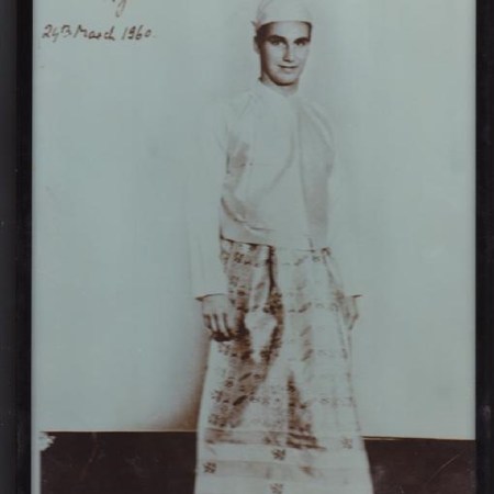 Aga Khan in traditional dress during his visit to Burma when he celebrated the Persian New Year or Navroz, photo Barakah and Simerg