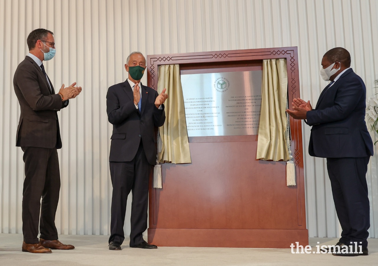 Prince Rahim Aga Khan in Mozambique, inaugration of Aga Khan Academy by Presidents of Portugal and Mozambique