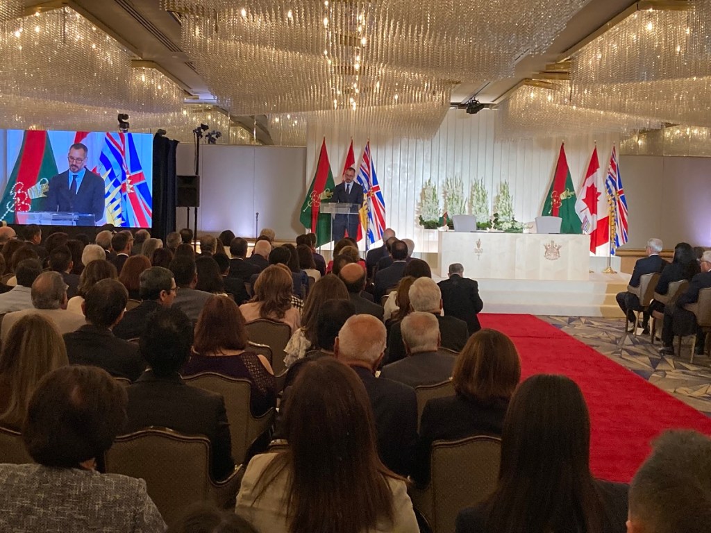 Prince Rahim Aga Khan in Vancouver for signing of agreement between the Ismaili Imamat and the Government of British Columbia, Barakah News