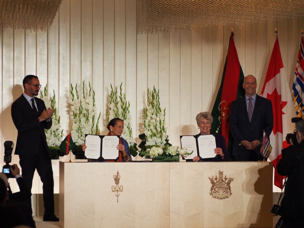 Prince Rahim Aga Khan and Princess Zahra in Vancouver for signing of agreement between the Ismaili Imamat and the Government of British Columbia, Barakah News