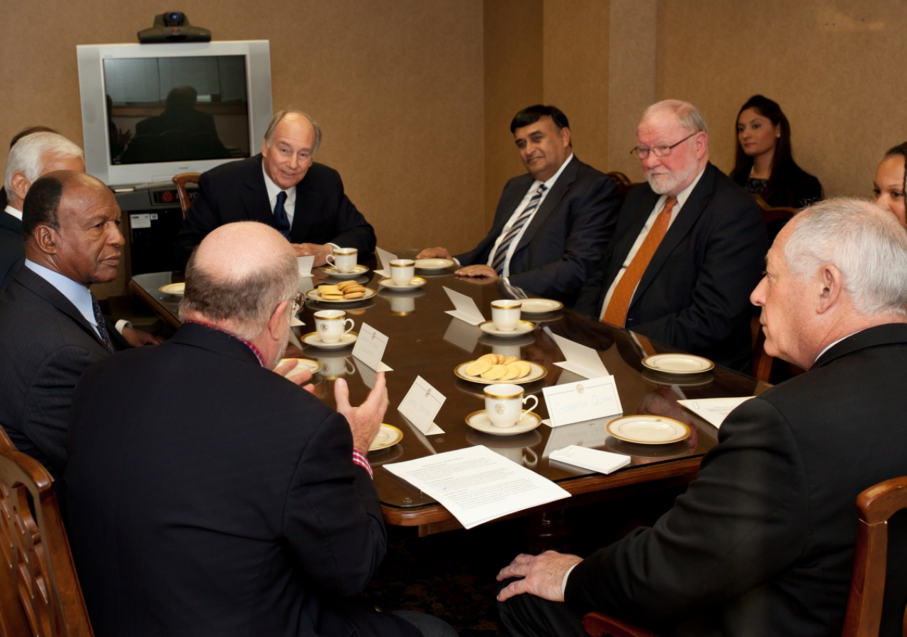 Mawlana Hazar Imam His Highness the Aga Khan, Illinois Governor Pat Quinn, Deputy Governor Cristal Thomas and Secretary of State Jesse White, among other representatives of the State of Illinois and the Aga Khan Development Network discuss areas of mutual interest, including early childhood education. during Mawlana Hazar Imam's visit to Illinois in November 2011. Photograph: The Ismaili.