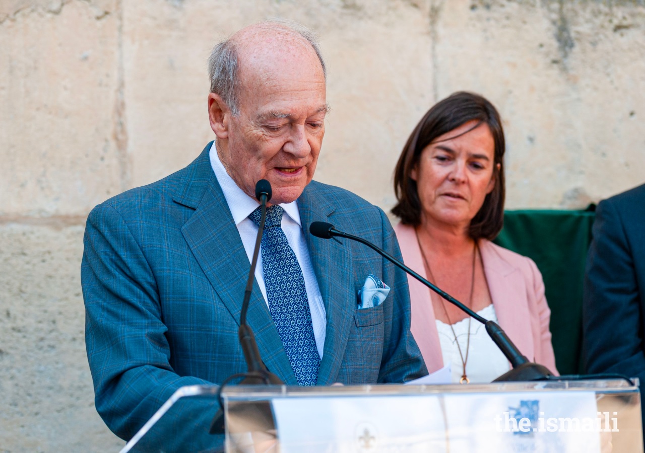 Prince Amyn, younger brother of Mawlana Hazar Imam, His Highness the Aga Khan, addresses guests at a special event to honour Mawlana Hazar Imam’s many years of contributions toward the restoration of the domaine du Chantilly, Barakah news