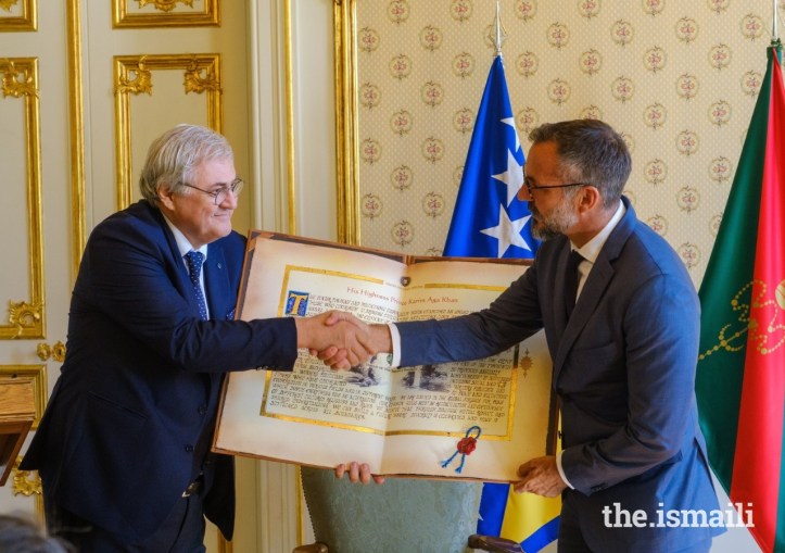 His Highness the Aga Khan, 49th Ismaili Imam, is honoured with the Mostar Peace Connection Award