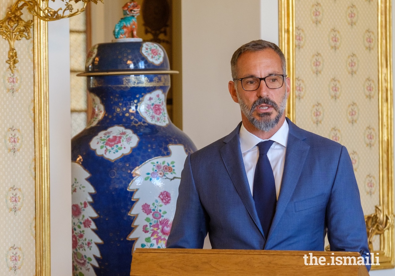 Mostar Peace Connection Award is presented to His Highness the Aga Khan at the Diwan of Ismaili Imamat in Lisbon