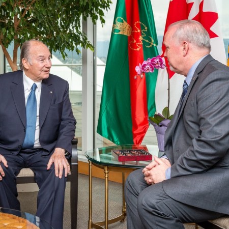Premier John Horgan meets Mawlana Hazar Imam, His Highness the Aga Khan, on May 18, 2018, in Vancouver, on the occasion of his Diamond Jubilee.