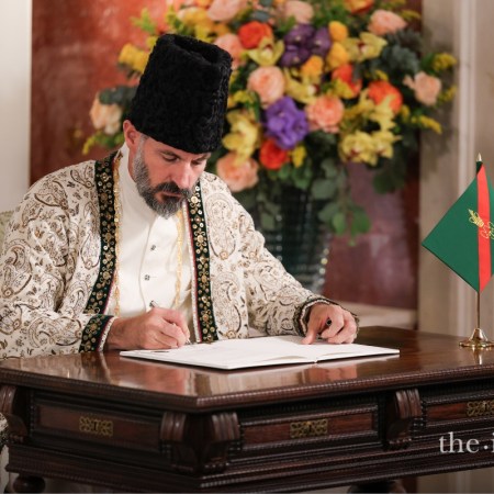 Rahim Aga Khan signs the Ismaili Constitution under his name, Barakah dedicated to the Aga Khan