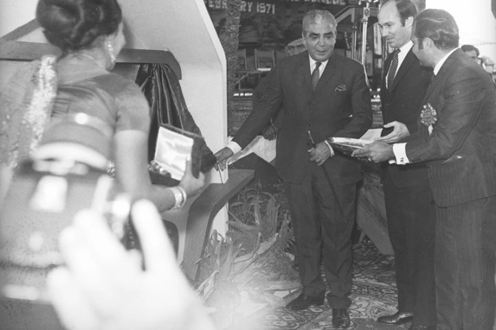 Yahiya Khan and Aga Khan