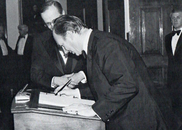 Aga Khan signs guest book Ontario Legislature 