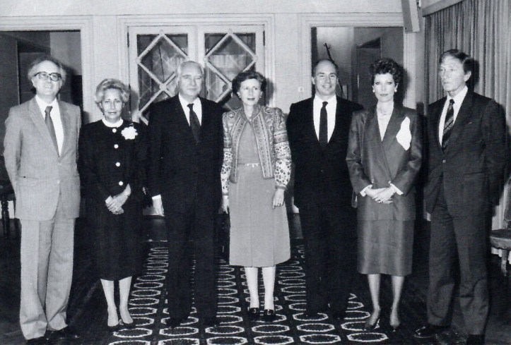 Aga Khan visits Red Cross