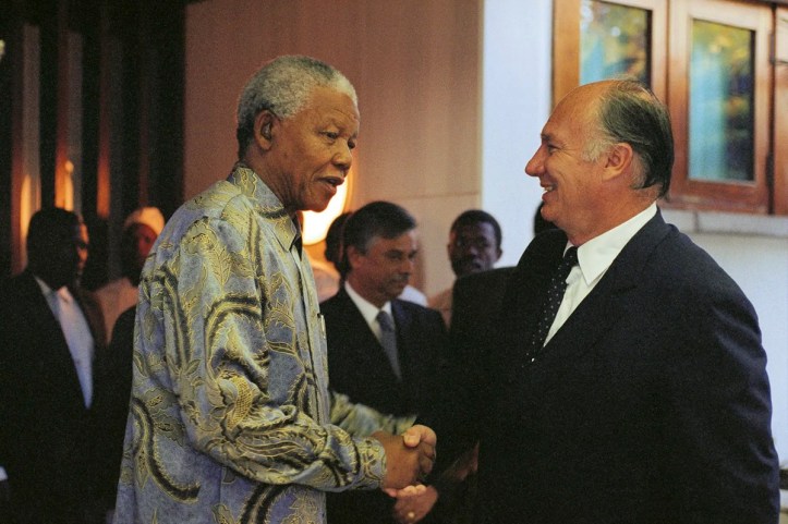 Aga Khan with Nelson Mandela in Mozambique
