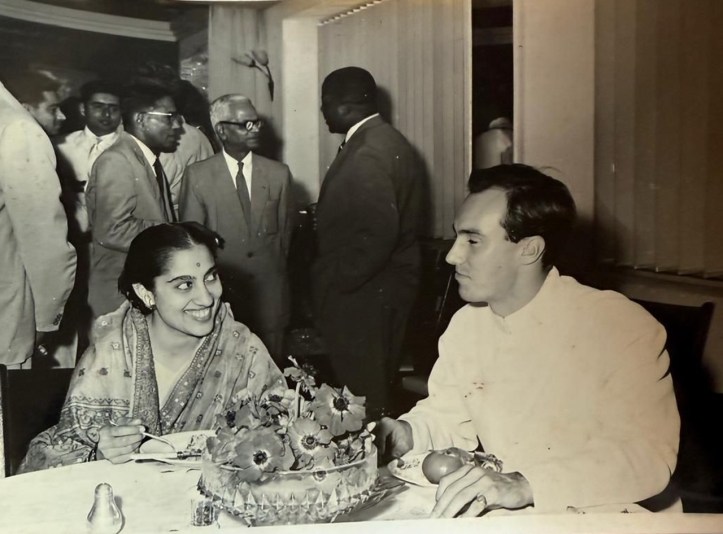 Aga Khan hosted for lunch at Aquarium Restaurant by Dar es Salaam Mayor Manilal Devani