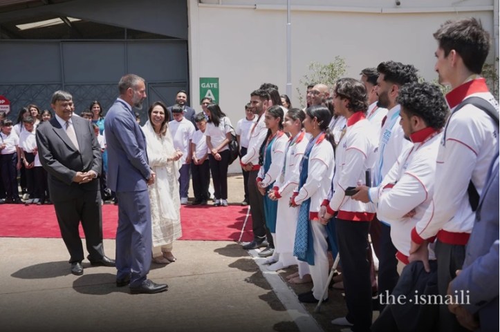 His Highnesss tha Aga Khan, Shah Rahim Al Hussaini, meeting medalist in Kenya