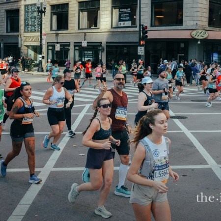 Aga Khan run the Chicago Marathon on his 54th birthday