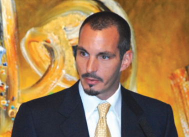 Prince Rahim Aga Khan addressing at an IIS event