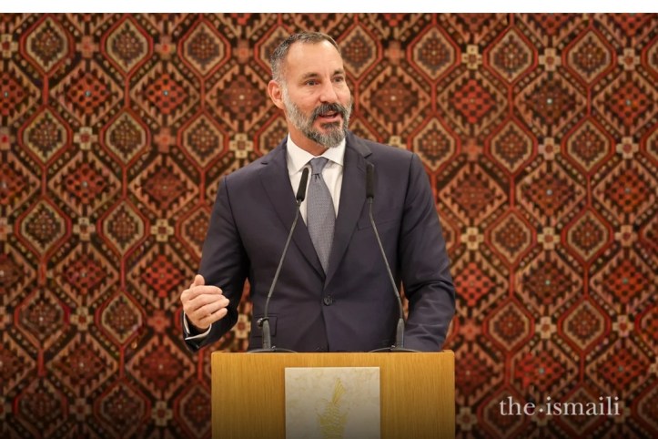 Mawlana Hazar Imam addresses multifaith couples at the Ismaili Centre, Lisbon.