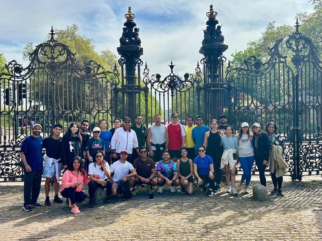 Aga Khan with members of the Ismaili Centre walk and Run club